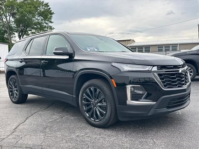 Certified 2023 Chevrolet Traverse RS w/ LPO, Floor Liner Package AWD/4WD image 2
