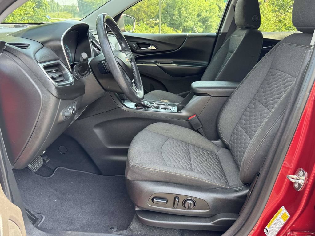 Used 2020 Chevrolet Equinox LT w/ Driver Convenience Package FWD image 22