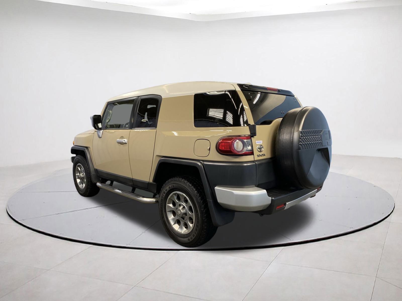 Used 2013 Toyota FJ Cruiser 4WD image 4