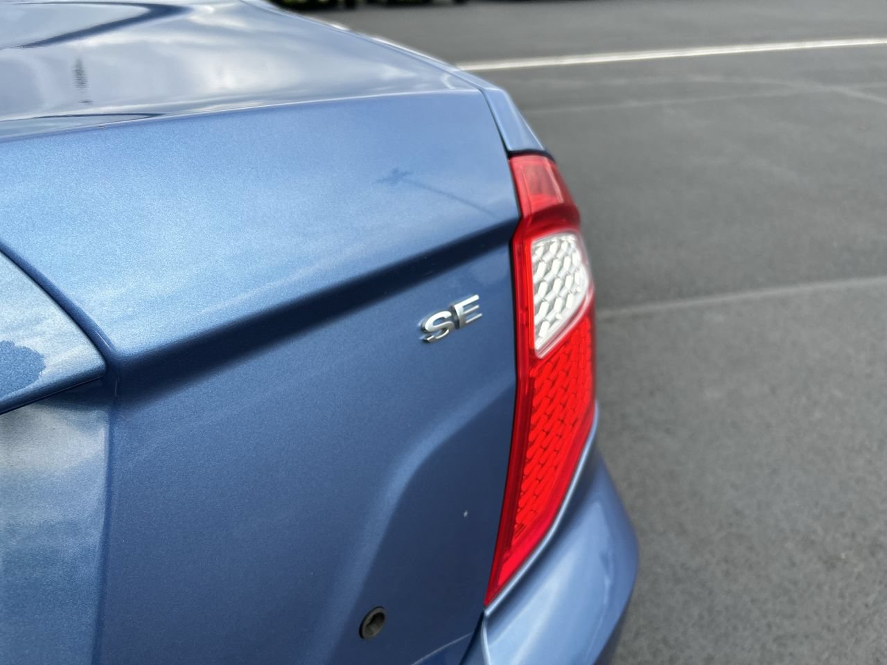 Used 2010 Ford Fusion SE FWD image 10