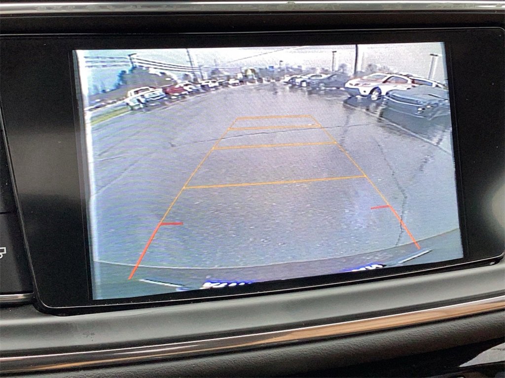 Used 2018 Buick Enclave Essence w/ Trailering Package image 28