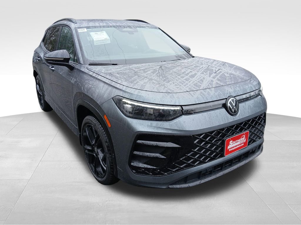 New 2026 Volkswagen Tiguan SE R-Line FWD image 7