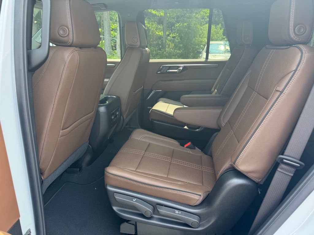 New 2026 Chevrolet Tahoe High Country w/ Sun And Tow Package AWD/4WD image 22
