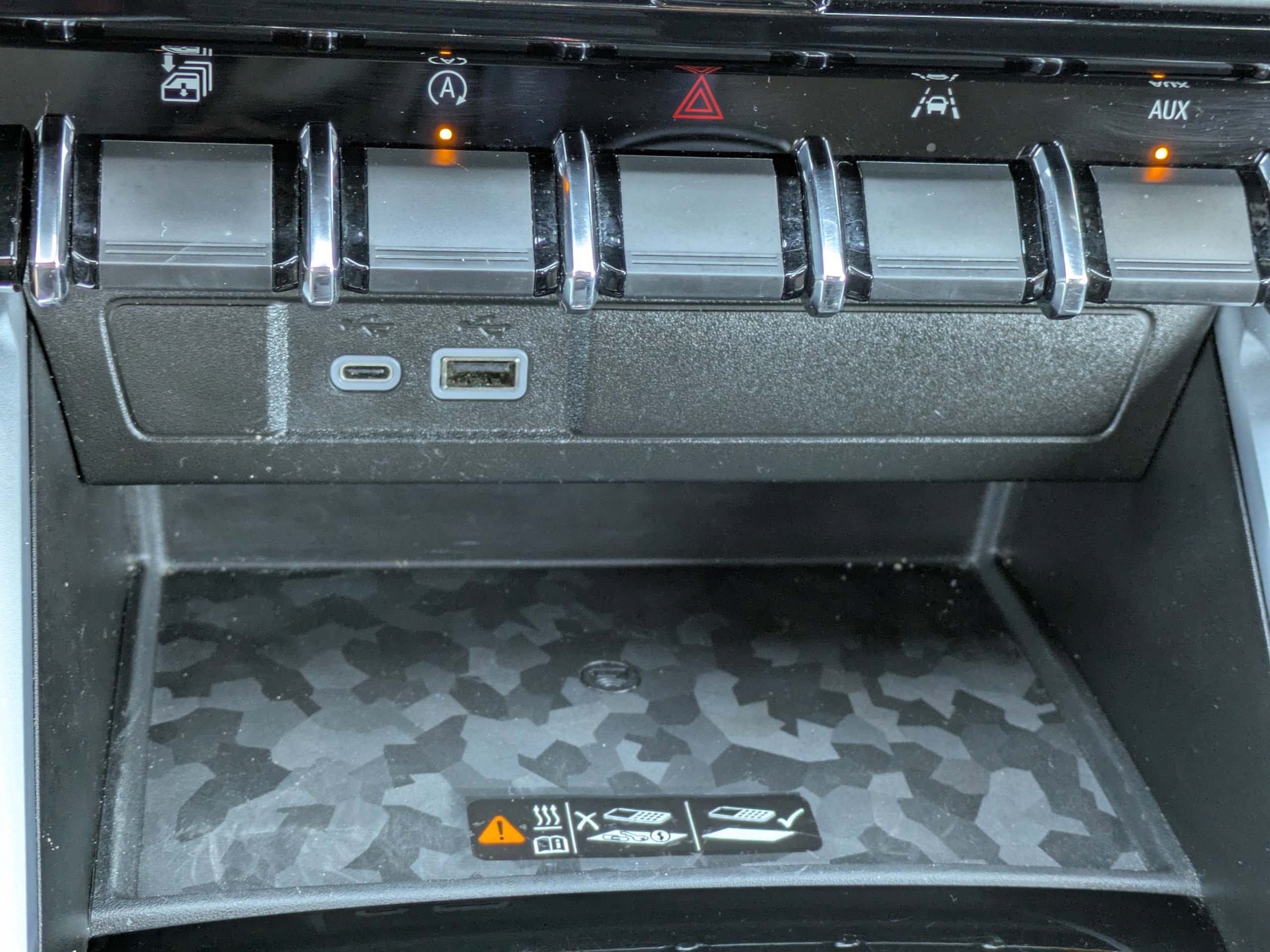 Used 2023 Chevrolet Colorado LT w/ LT Convenience Package II image 27