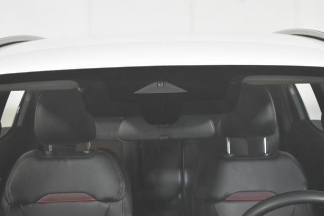 Certified 2025 Nissan Kicks SR image 34