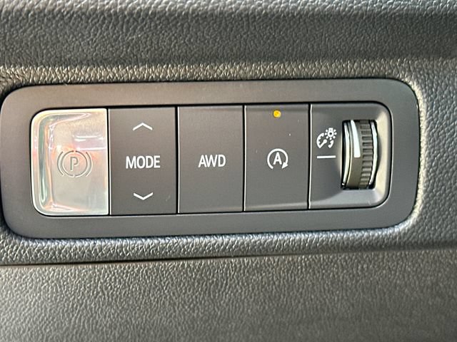 Certified 2025 Chevrolet Traverse RS AWD/4WD image 29