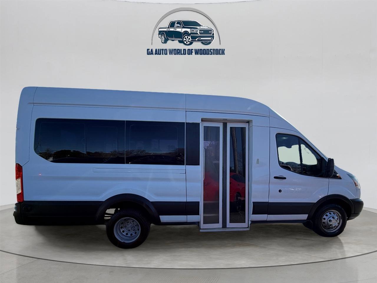 Used 2019 Ford Transit 350 XL image 15