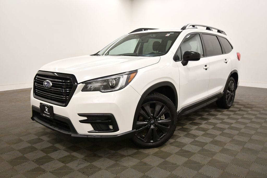 Used 2022 Subaru Ascent Onyx Edition image 2