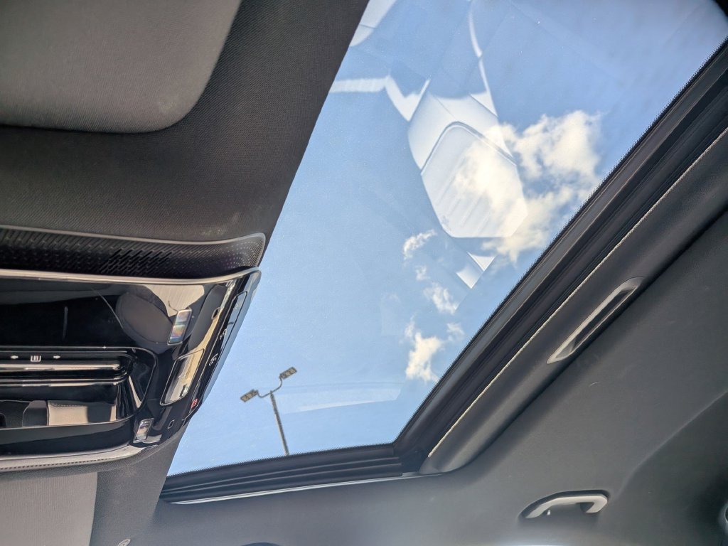 Used 2022 Mercedes-Benz C 300 Sedan image 28