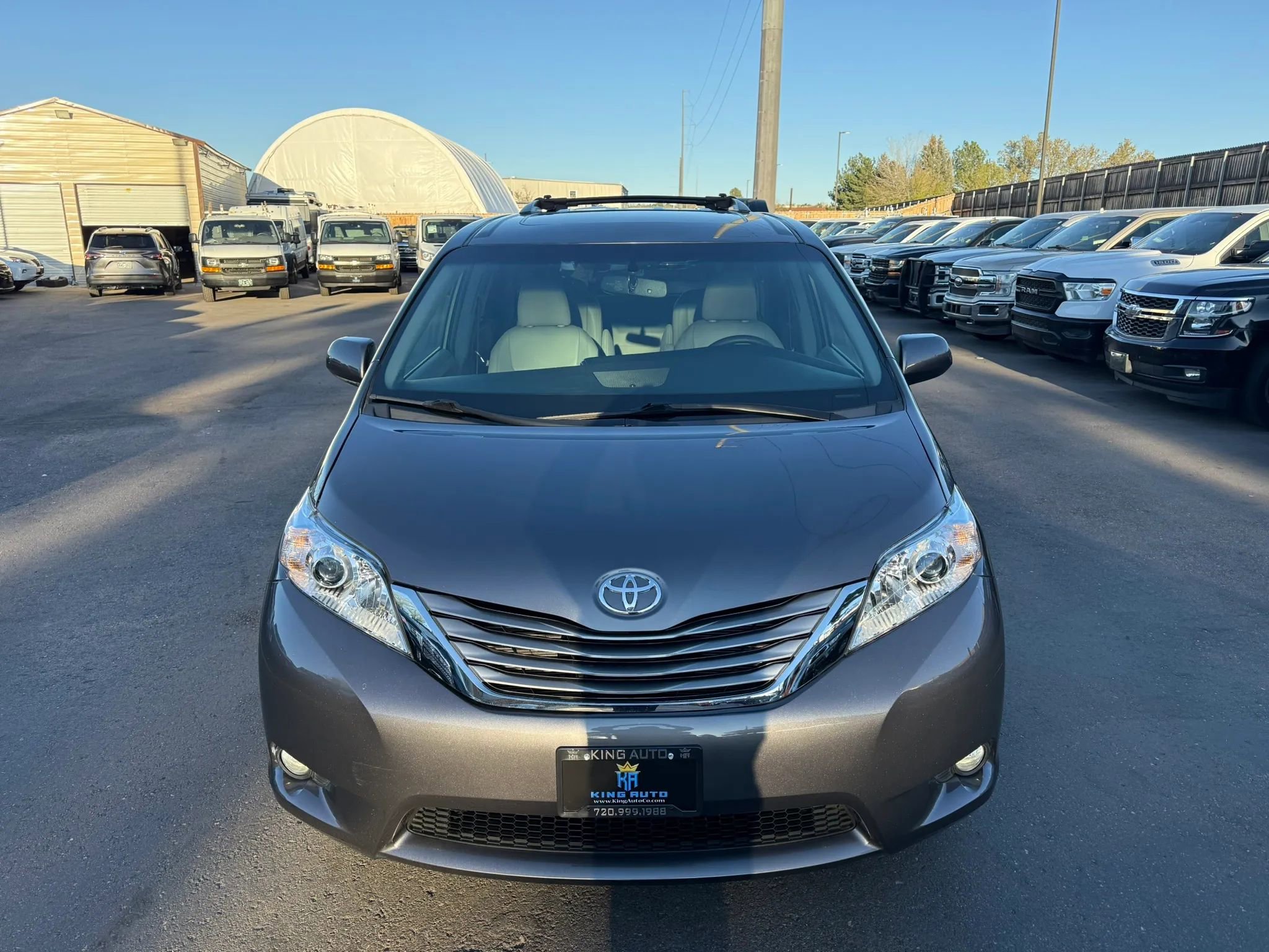 Used 2017 Toyota Sienna XLE Premium w/ Protection Package image 17