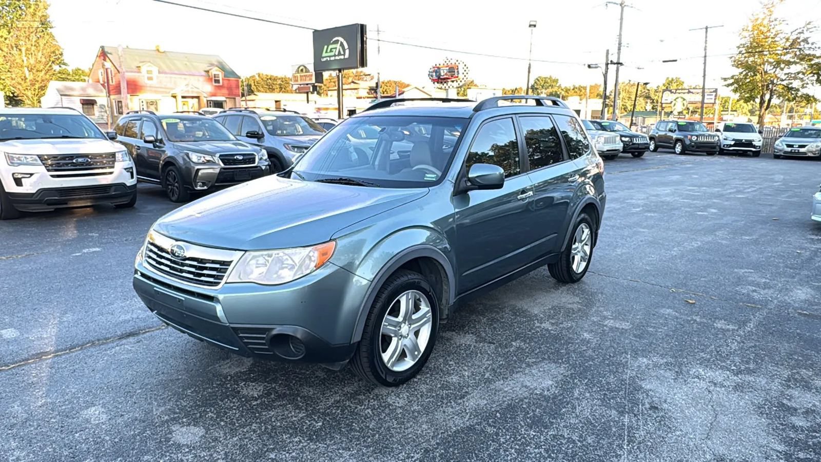 Used 2010 Subaru Forester 2.5X Premium w/ Popular Equipment Group 1A AWD/4WD image 3