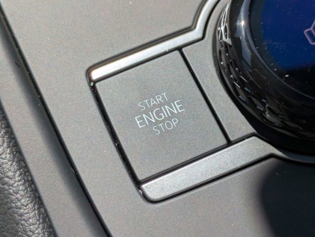 New 2026 Volkswagen Tiguan SE R-Line FWD image 29