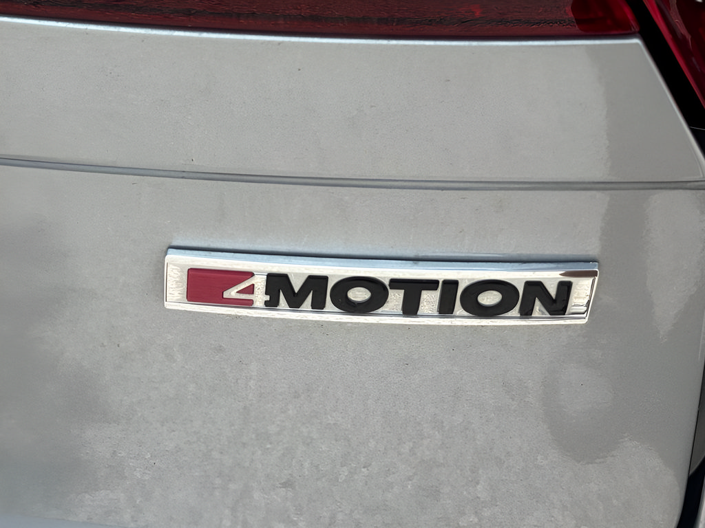 Used 2021 Volkswagen Tiguan SE R-Line AWD/4WD image 11