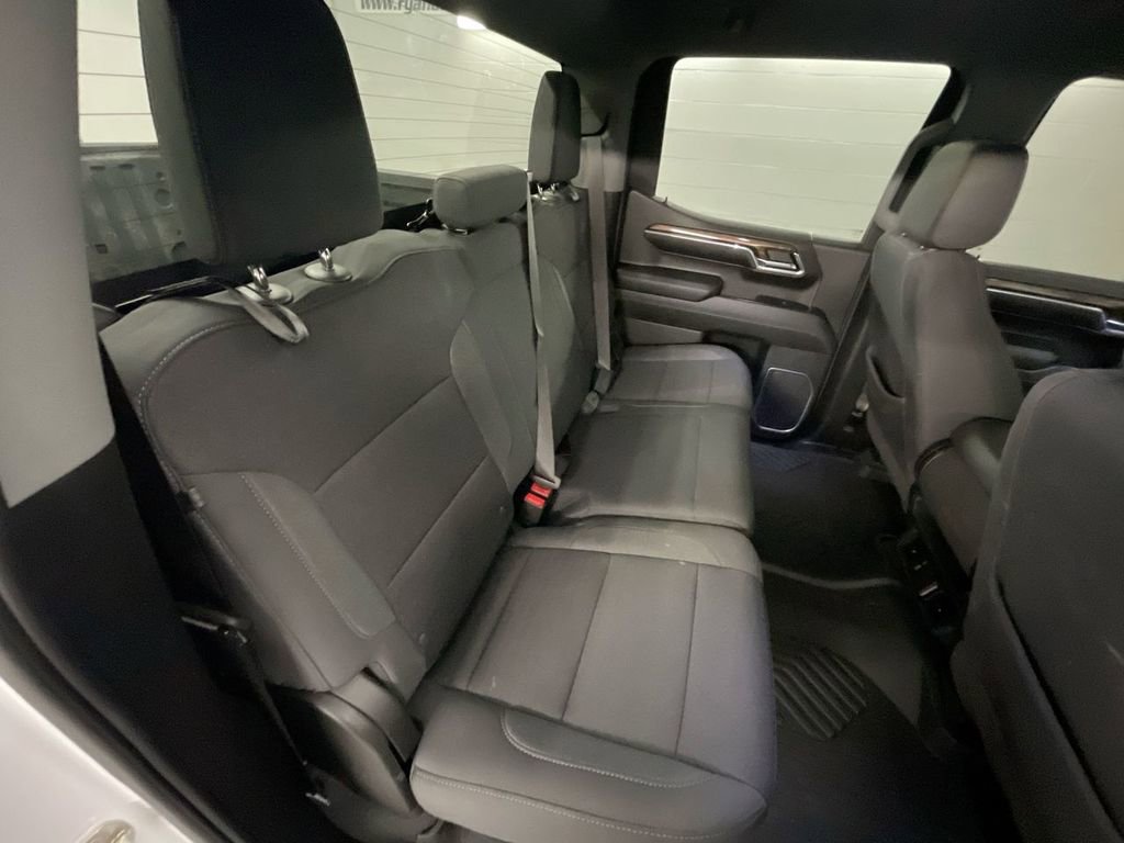 Used 2023 Chevrolet Silverado 1500 LT image 25