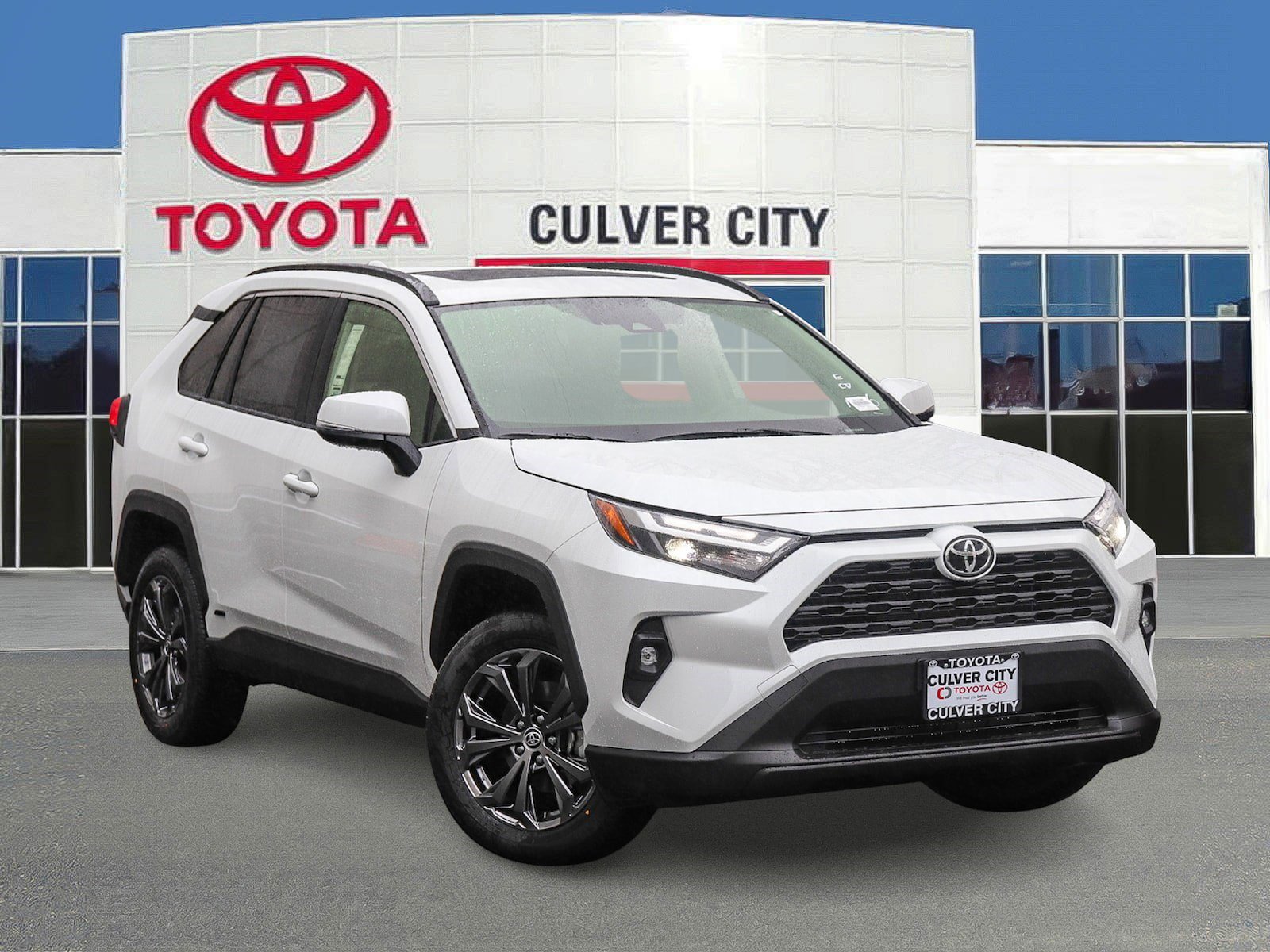 New 2025 Toyota RAV4 XLE Premium image 1