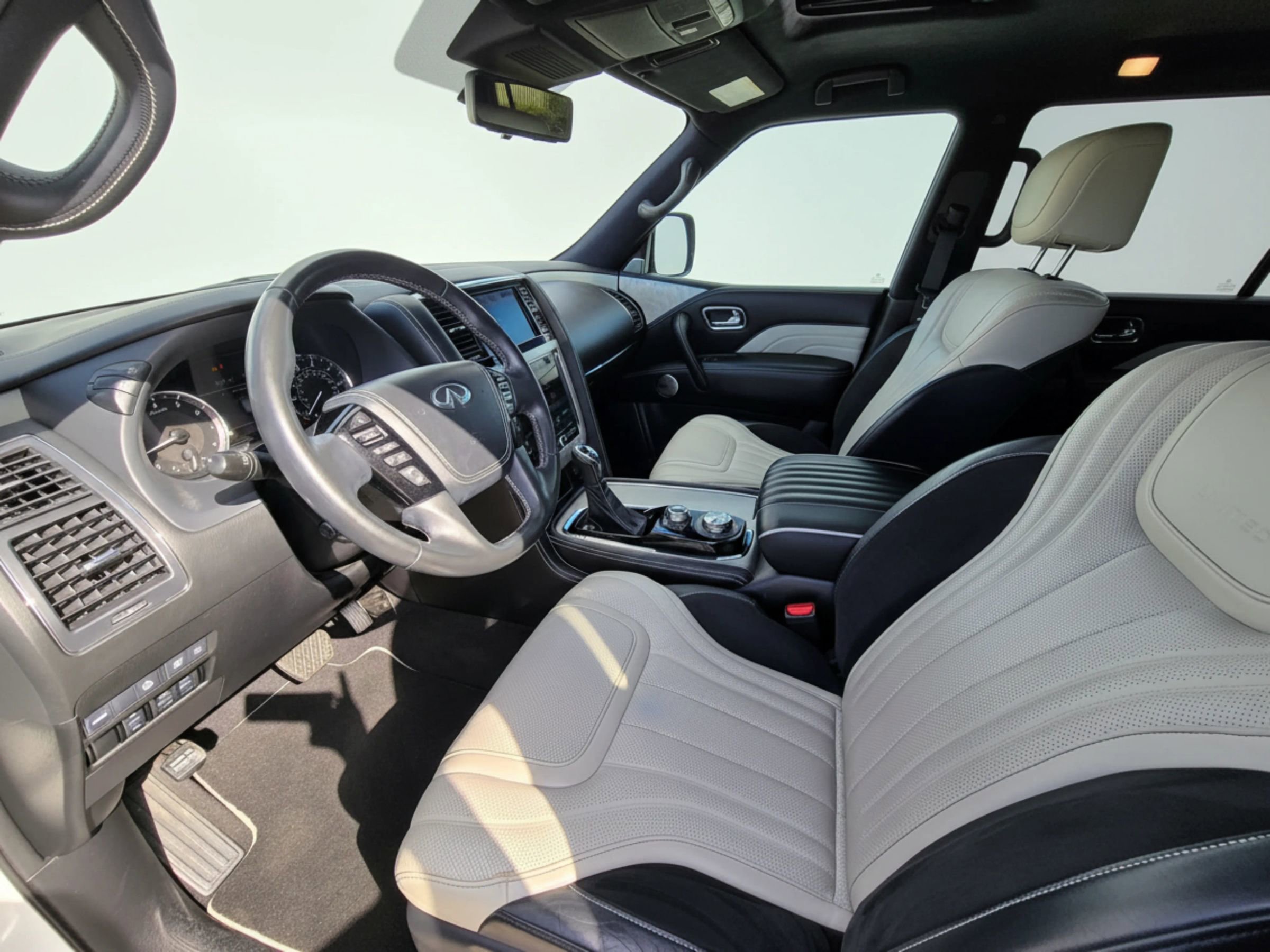 Used 2020 INFINITI QX80 Limited w/ All-Season Package AWD/4WD image 10
