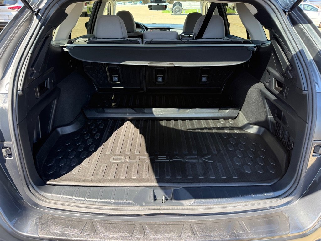 Used 2021 Subaru Outback Premium AWD/4WD image 11