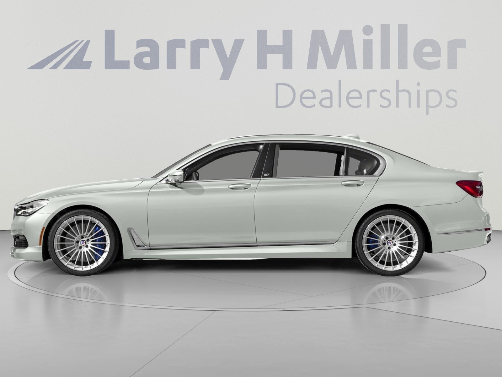 Used 2017 BMW 750i xDrive AWD/4WD image 4