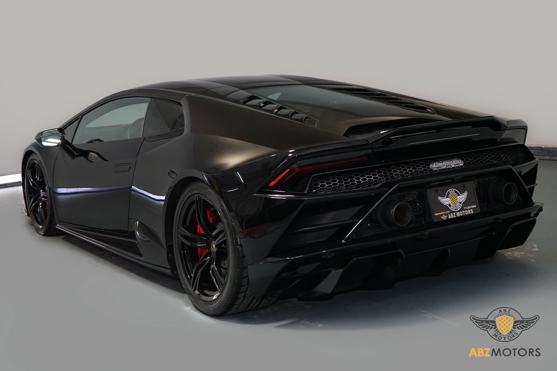 Used 2021 Lamborghini Huracan EVO image 7