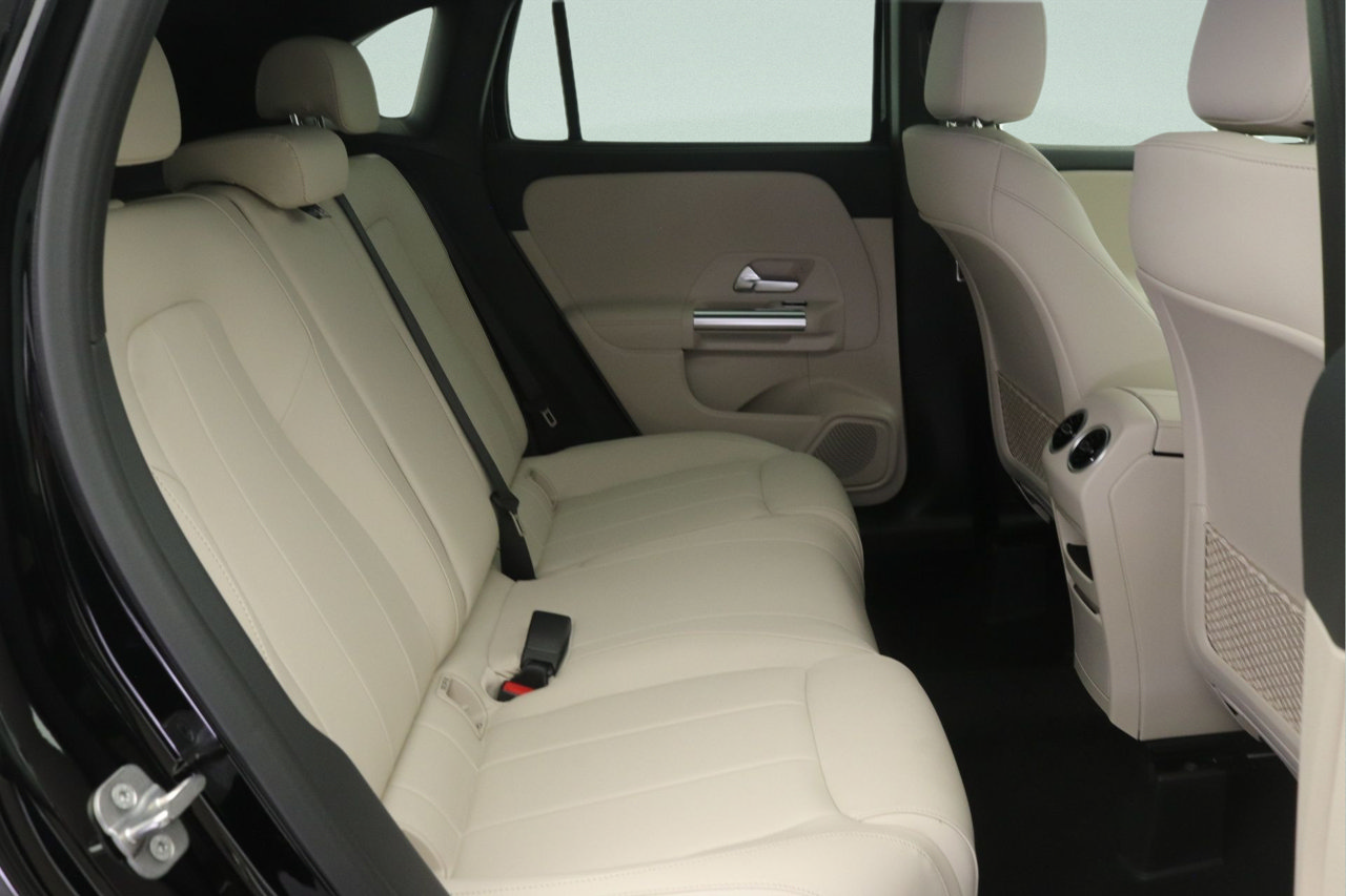 New 2026 Mercedes-Benz GLA 250 image 8