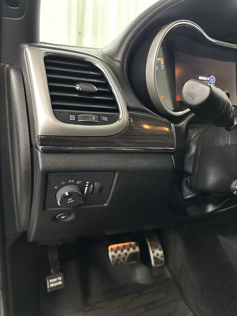 Used 2016 Jeep Grand Cherokee High Altitude image 15