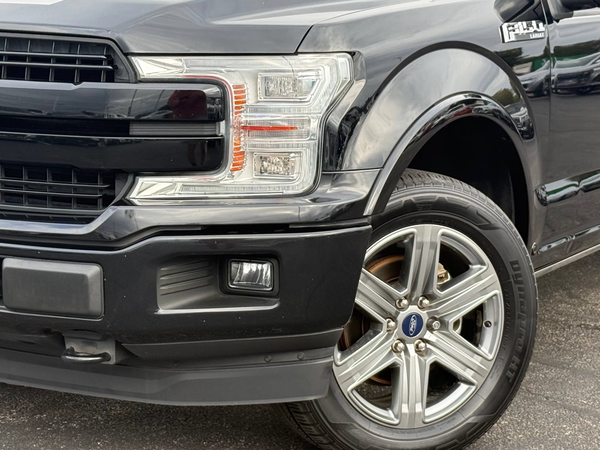 Used 2018 Ford F150 Lariat w/ Equipment Group 502A Luxury AWD/4WD image 5