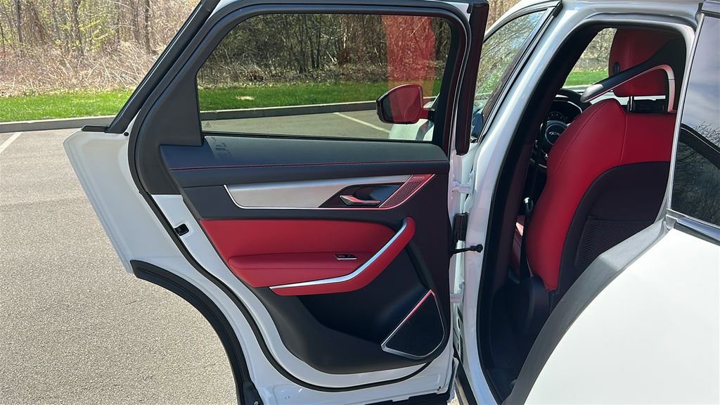 Used 2025 Jaguar F-PACE R-Dynamic S AWD/4WD image 19