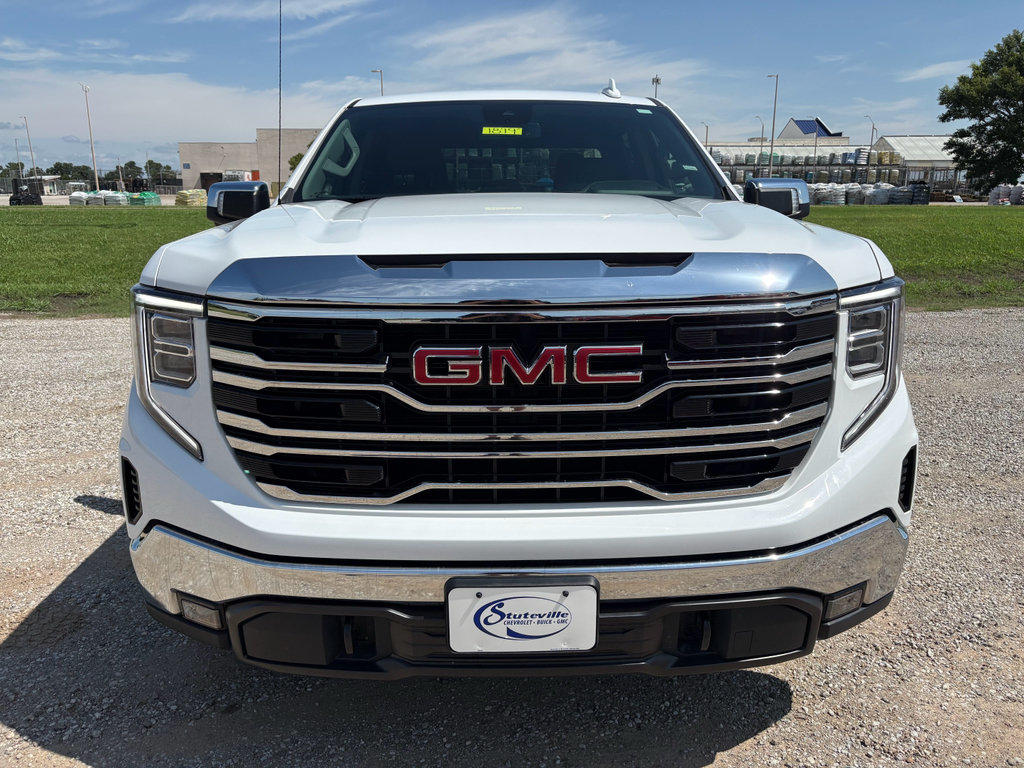 Used 2025 GMC Sierra 1500 SLT AWD/4WD image 2