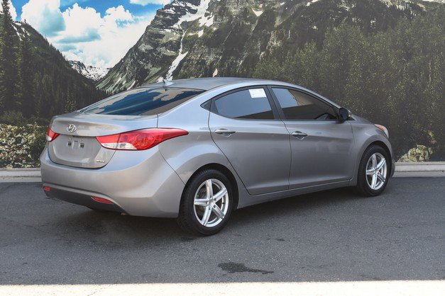 Used 2011 Hyundai Elantra Limited w/ Premium Pkg 5 FWD image 3
