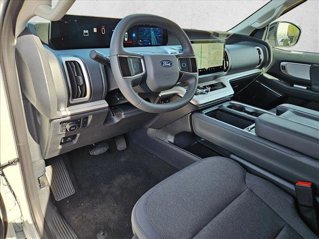 New 2026 Ford Expedition Active video 3