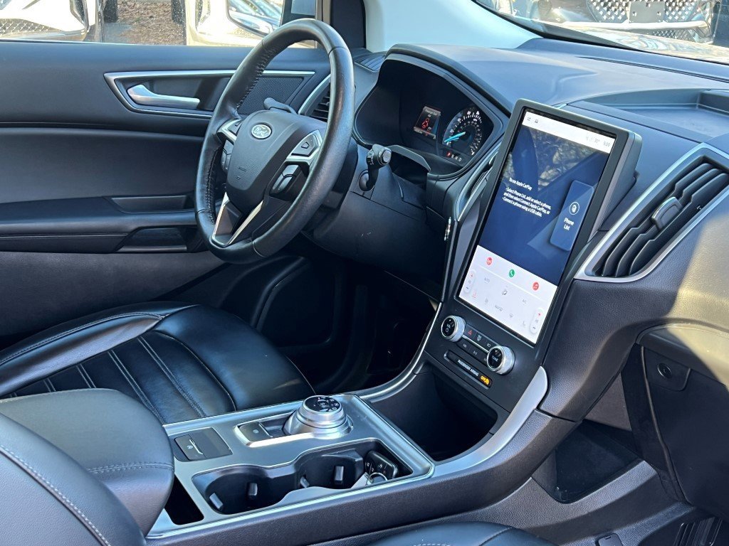 Used 2022 Ford Edge SEL image 11