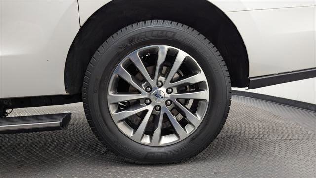Used 2018 Ford Expedition Max Limited w/ Equipment Group 301A RWD image 31