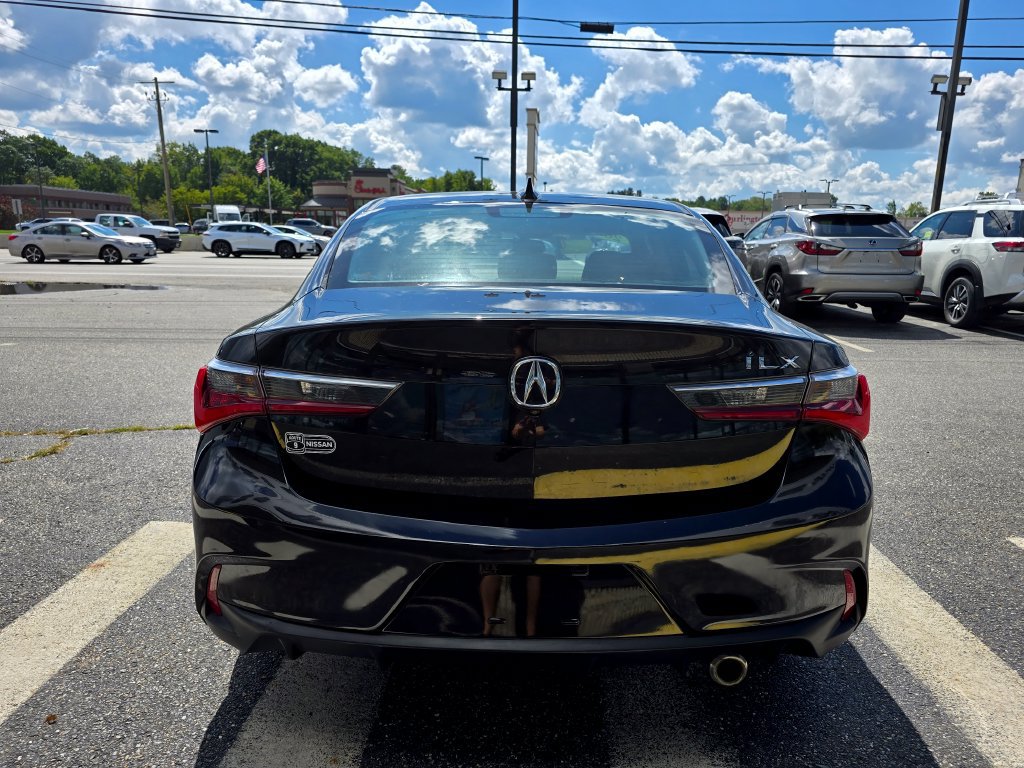 Used 2020 Acura ILX w/ Premium Package FWD image 10