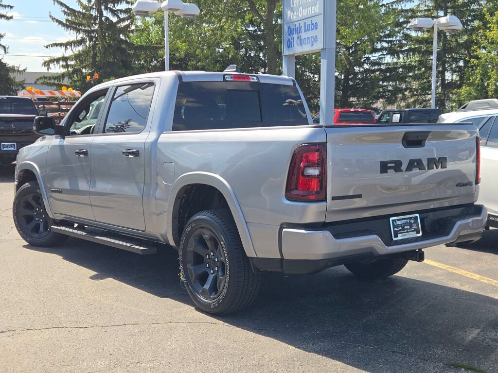 Used 2025 RAM 1500 Big Horn AWD/4WD image 13