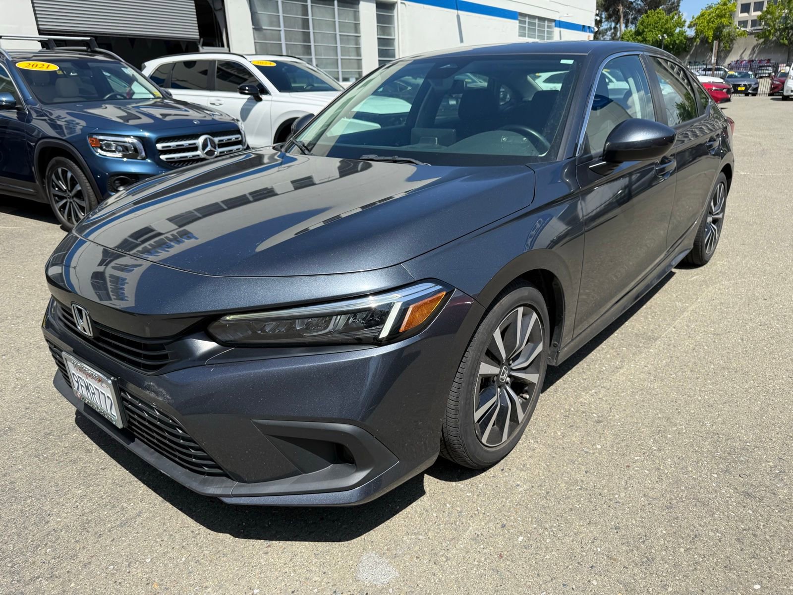 Used 2023 Honda Civic EX image 1