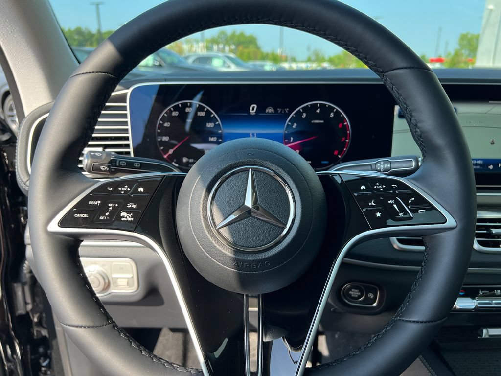 New 2026 Mercedes-Benz GLS 450 4MATIC image 18