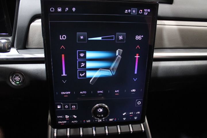 New 2026 GMC Terrain Elevation w/ Elevation Premium Package AWD/4WD image 47