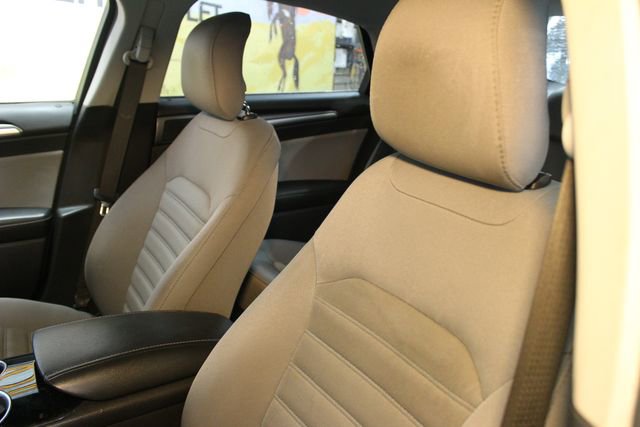 Used 2014 Ford Fusion S image 15