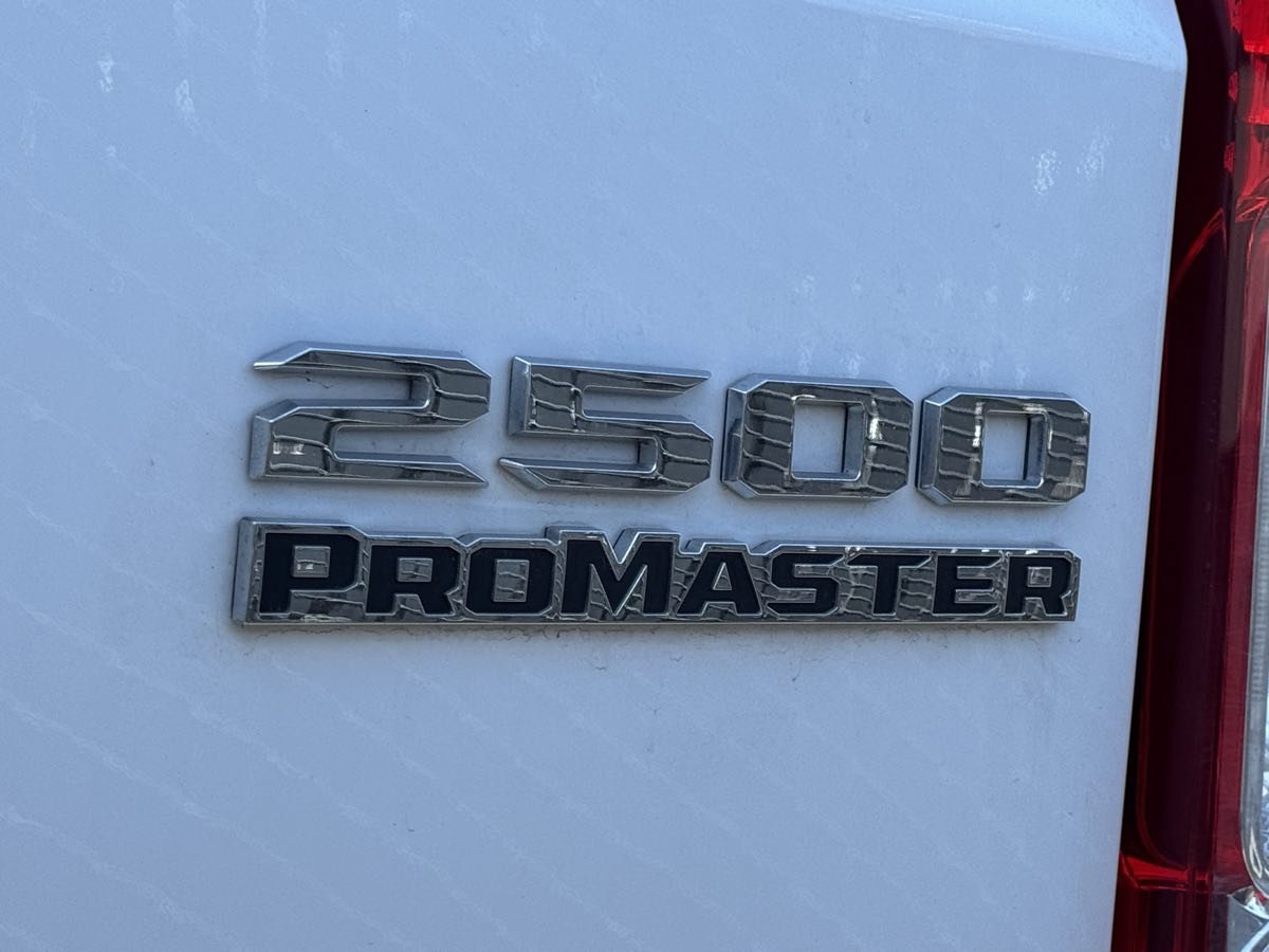 Used 2024 RAM ProMaster 2500 w/ Convenience Group FWD image 8