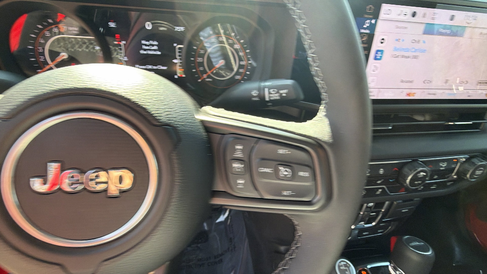 Used 2025 Jeep Gladiator Rubicon image 28