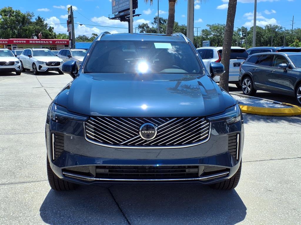 New 2026 Volvo XC90 B6 Plus w/ Protection Package Premier image 2