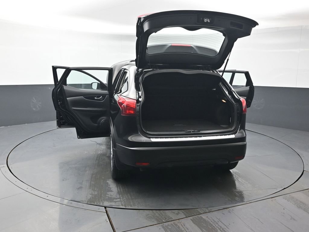 Used 2018 Nissan Rogue Sport SV w/ SV All-Weather Package image 45