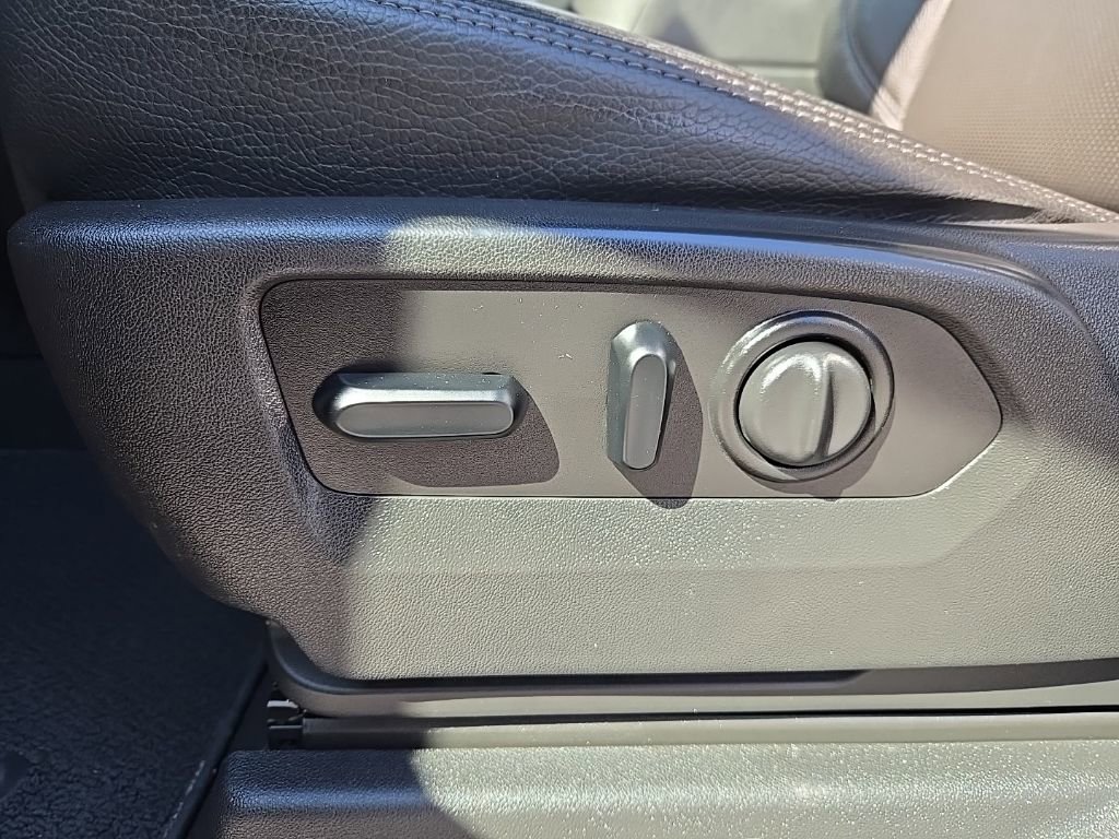 Used 2021 GMC Sierra 1500 Denali w/ Driver Alert Package II image 13