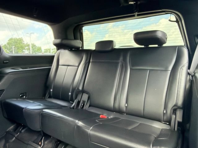 Used 2020 Ford Expedition XLT w/ Equipment Group 202A AWD/4WD image 16