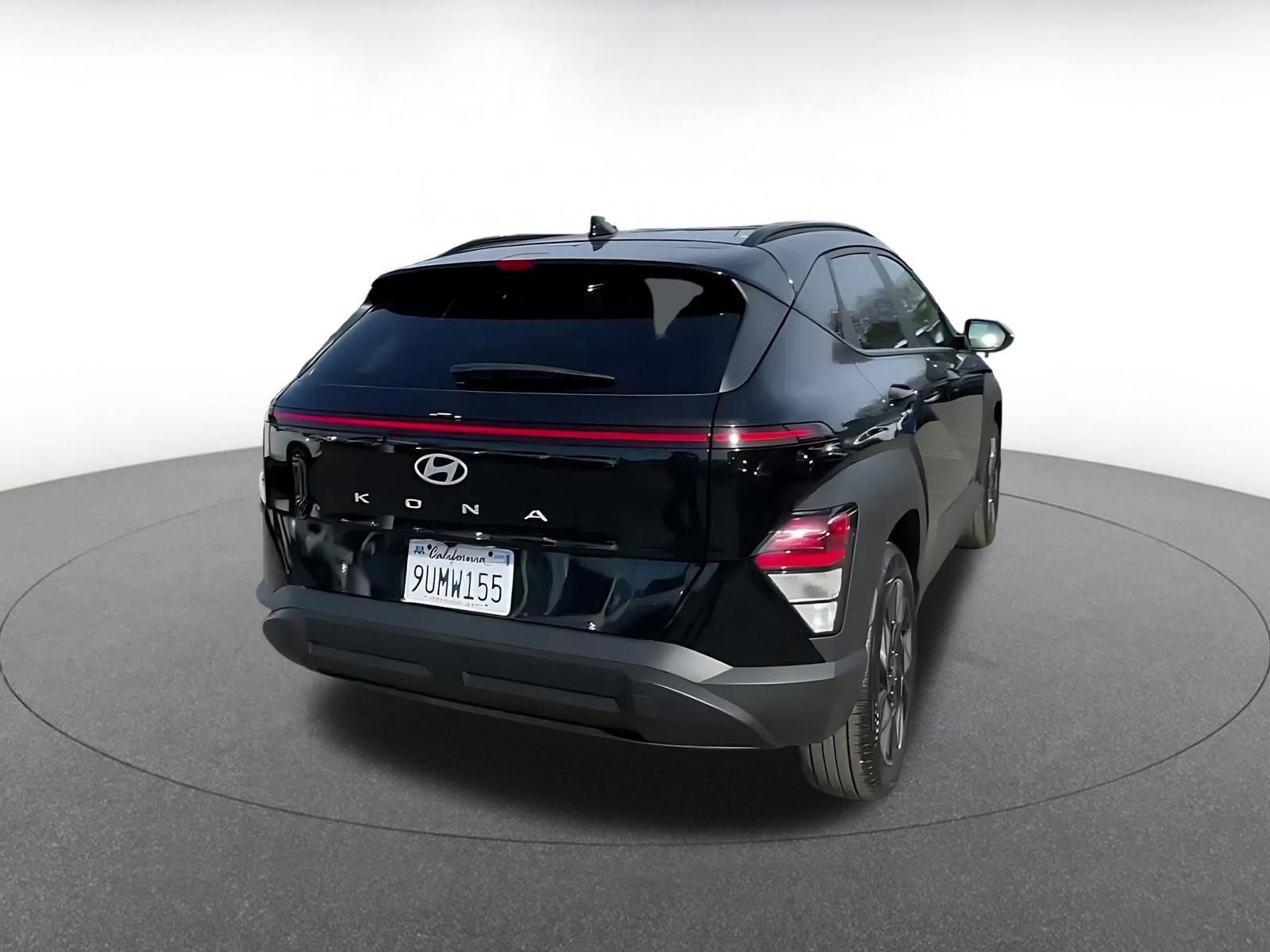 Used 2025 Hyundai Kona SEL image 14