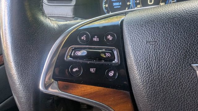 Used 2015 Cadillac Escalade Luxury image 30