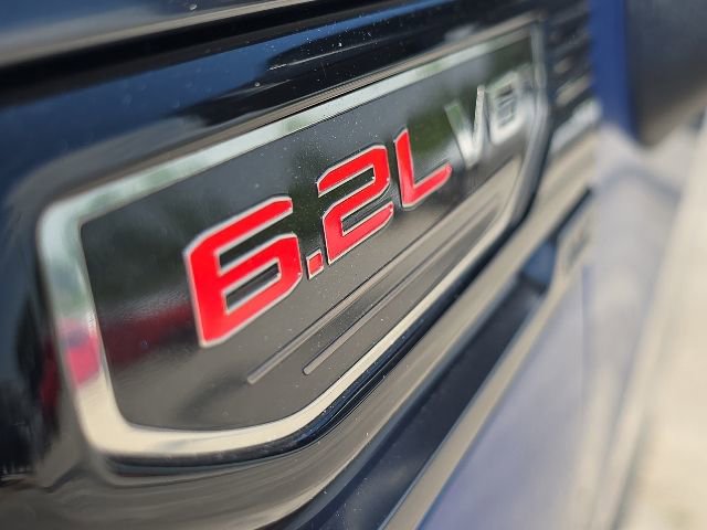 Used 2023 GMC Sierra 1500 AT4 w/ AT4 Premium Package AWD/4WD image 9