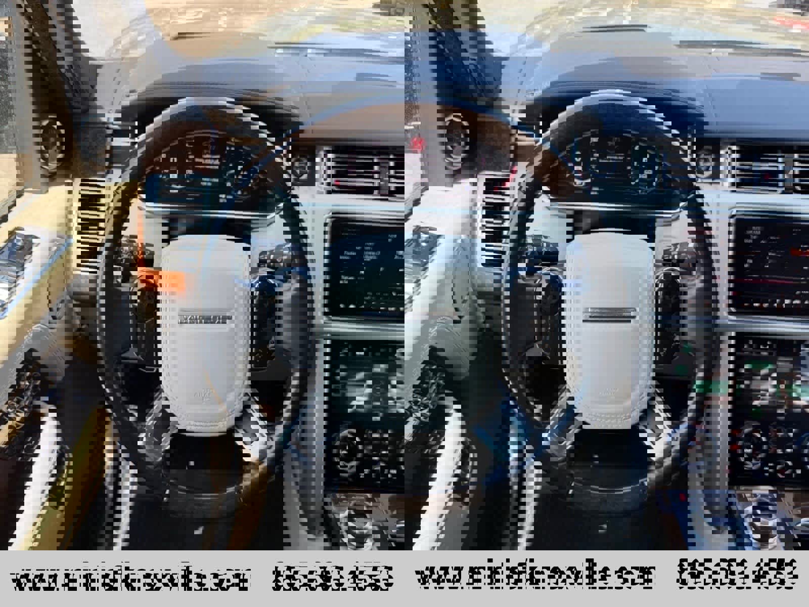 Used 2021 Land Rover Range Rover P525 Westminster Edition image 16