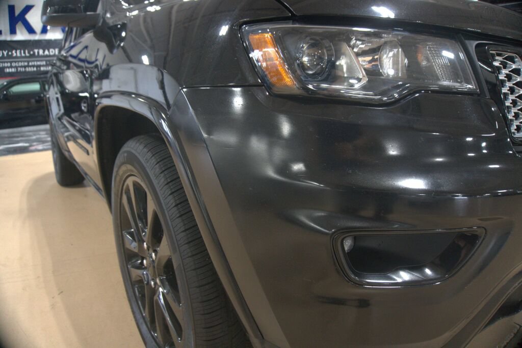 Used 2018 Jeep Grand Cherokee Altitude AWD/4WD image 29