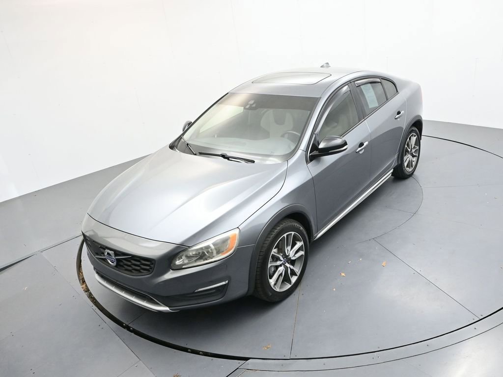 Used 2017 Volvo S60 T5 Cross Country Platinum image 25